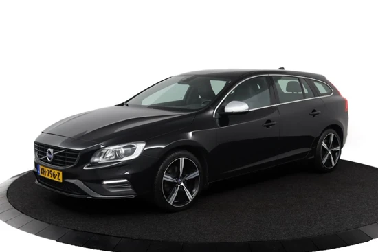 Volvo V60 T4 Aut Business Sport | Stoelverwarming | Climate Control | High Performance Audio | Cruise Control | Parkeersensoren achterzijd