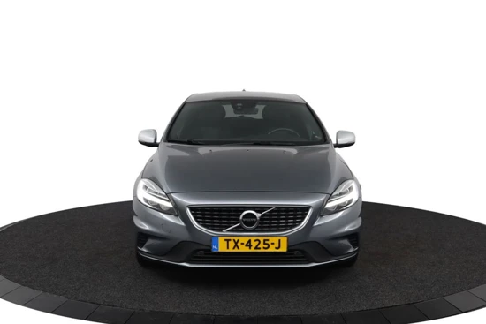 Volvo V40 T3 Aut Polar+ | Stoelverwarming | Harman Kardon | Parkassist voor & achter | Climate Control | Cruise control | Parkassist camer