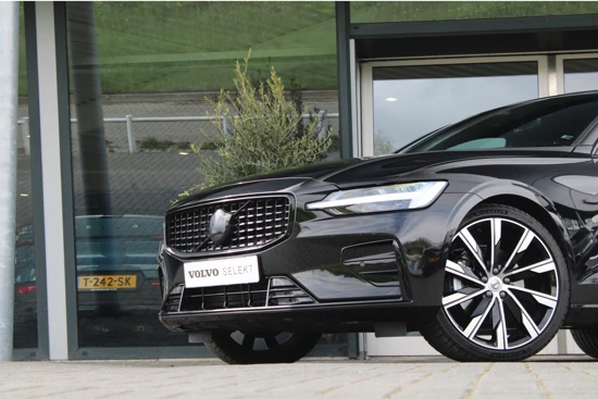 Volvo S60 B4 Plus Dark | HEICO SPORTIV | Panoramadak | Harman/Kardon | Sportstoelen | Adaptive Cruise | BLIS | 20 Inch | Trekhaak