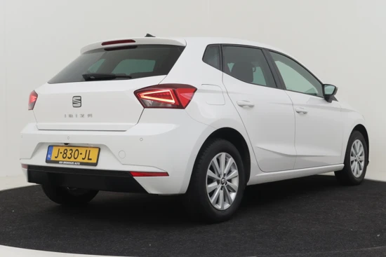 SEAT Ibiza 1.0 TSI 95PK Flex | Achteruitrijcamera | Cruise Control | Navigatiesysteem Full Map | Parkeersensoren V+A | App-Connect | 15''