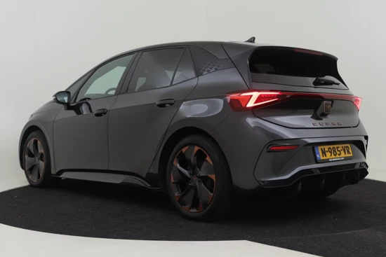 CUPRA Born Performance One 62 kWh 204PK | 12% Bijtelling / €2000,- Subsidie | Elektrisch Verstelbare Stoelen | Achteruitrij Camera | Stoel+