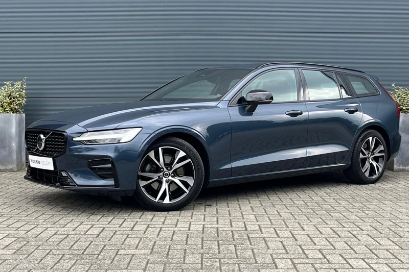 Volvo V60 2.0 B4 Plus Dark