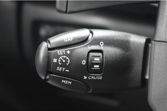 Citroën C5 Aircross 1.6 Plug-in Hybrid Feel | Leder/Alcantara | Afn. Trekkhaak | Adaptive Cruise | Navigatie | Keyless-Entry | Achteruitrijcamera |