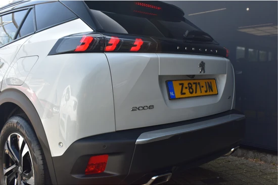 Peugeot 2008 1.2 PureTech GT 130pk Automaat | 3D Navigatie | Achteruitrijcamera | Sfeerverlichting | Full-LED | Getint Glas | Parkeersensoren