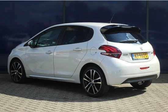 Peugeot 208 1.2 82PK Blue Lion | Cruise | Navi | Carplay | Airco | PDC