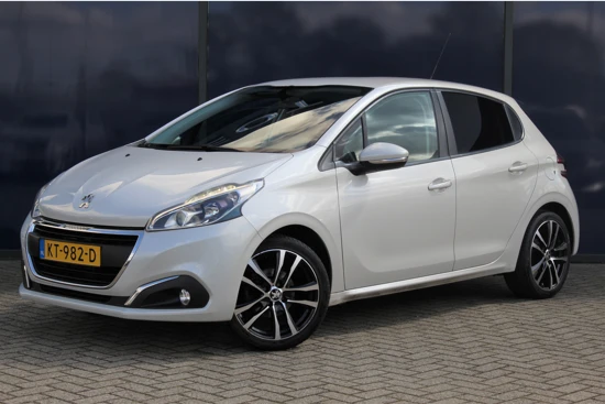 Peugeot 208 1.2 82PK Blue Lion | Cruise | Navi | Carplay | Airco | PDC