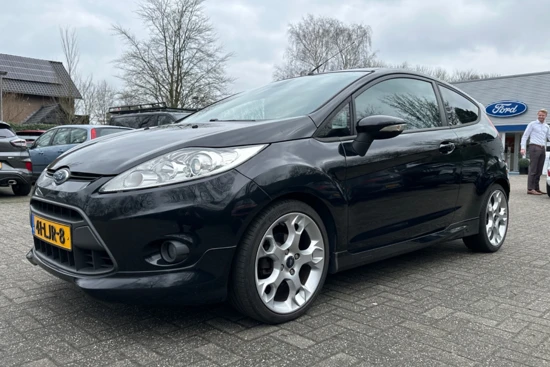 Ford Fiesta 1.6 SPORT | CLIMA | VOORRUITVERWARMING | CRUISE | BLUETOOTH | PARK SENS | 17' LM. VELGEN | PRACHTIGE STAAT!