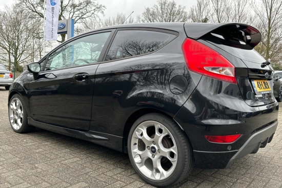 Ford Fiesta 1.6 SPORT | CLIMA | VOORRUITVERWARMING | CRUISE | BLUETOOTH | PARK SENS | 17' LM. VELGEN | PRACHTIGE STAAT!