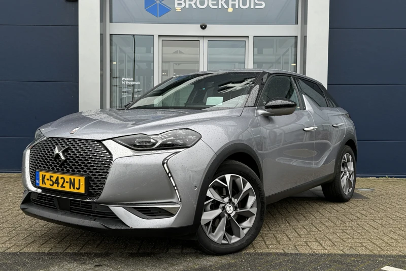 DS DS 3 Crossback E-Tense Grand Chic 50 kWh | Camera | PDC V/A | ACC | HUD | Stoelverwarming | Leder
