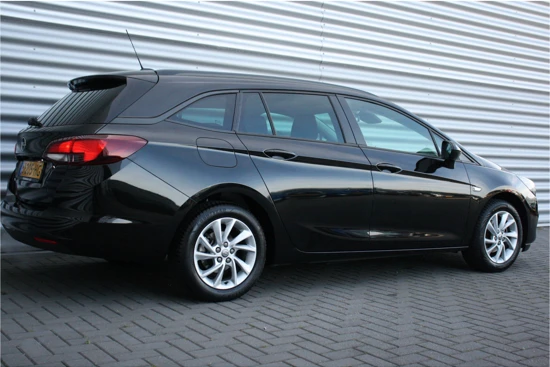 Opel Astra SPORTS TOURER 1.2 TURBO 110PK EDITION+ / NAVI / CLIMA / LED / AGR / PDC / 16" LMV / CAMERA / BLUETOOTH / CRUISECONTROL / 1E EIGE