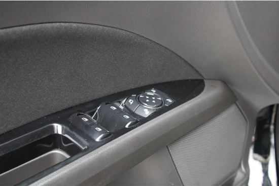 Ford Mondeo Mondeo Wagon 1.5 160pk Titanium | 100% dealer o.h. | Camera | DAB | 4-Seizoenen banden | Climate control | Keyless | Privacy-gla