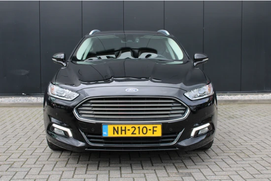 Ford Mondeo Mondeo Wagon 1.5 160pk Titanium | 100% dealer o.h. | Camera | DAB | 4-Seizoenen banden | Climate control | Keyless | Privacy-gla