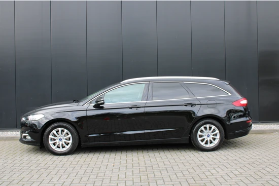 Ford Mondeo Mondeo Wagon 1.5 160pk Titanium | 100% dealer o.h. | Camera | DAB | 4-Seizoenen banden | Climate control | Keyless | Privacy-gla