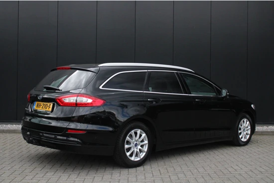 Ford Mondeo Mondeo Wagon 1.5 160pk Titanium | 100% dealer o.h. | Camera | DAB | 4-Seizoenen banden | Climate control | Keyless | Privacy-gla