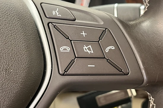 Mercedes-Benz GLK-Klasse 250 4-Matic Ambition | Houtafwerking | Leder | Automaat | Navigatie | Bluetooth | Stoelverwarming |