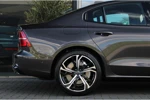 Volvo S60 Recharge T6 AWD Ultimate Dark | Panoramadak | Standkachel | Harman Kardon | BLIS | HUD | Elektrische Stoelen | 19 Inch