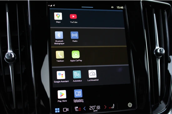 Volvo V60 T6 Recharge Long Range Ultimate Dark | Adaptive Cruise | Panoramadak | HUD | 360° Camera | Gelamineerd/Getint Glas | 19 Inch