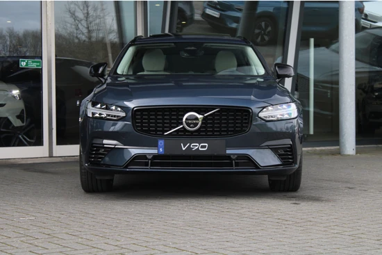 Volvo V90 T6 Recharge AWD Ultimate Dark | Luchtvering | Massage | Bowers & Wilkins | Gelamineerd glas | HUD | Panoramadak | Adaptive Cruis