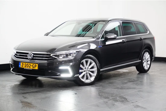 Volkswagen Passat Variant 1.4 TSI 218PK PHEV GTE Business Trekhaak| Pan-dak| Camera| Half leer|