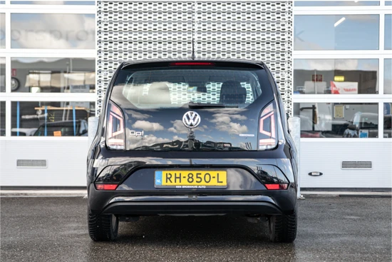 Volkswagen up! 1.0 BMT move up! | Airconditioning | LMV | All season banden |