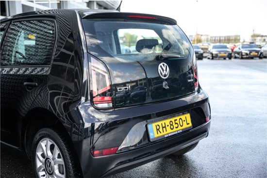 Volkswagen up! 1.0 BMT move up! | Airconditioning | LMV | All season banden |