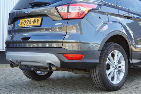 Ford Kuga 1.5 150PK Titanium | Trekhaak | Navi | Clima | Winterpack | Parkeersensoren + camera |