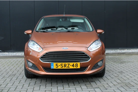 Ford Fiesta 1.0 100pk EcoBoost Titanium | 100% dealer o.h. | 16'' LM | Leder | Navigatie | Cruise | Clima | NAP-pas