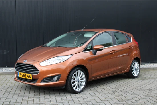 Ford Fiesta 1.0 100pk EcoBoost Titanium | 100% dealer o.h. | 16'' LM | Leder | Navigatie | Cruise | Clima | NAP-pas