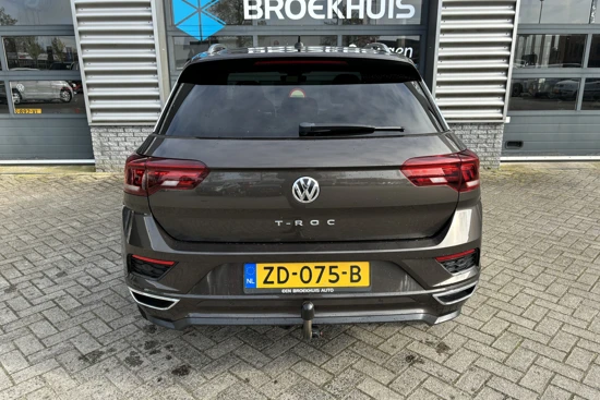 Volkswagen T-Roc 1.5 TSI 150 pk Sport | Trekhaak | Achteruitrijcamera | Cruise control adaptief | Voorstoelen verwarmd |