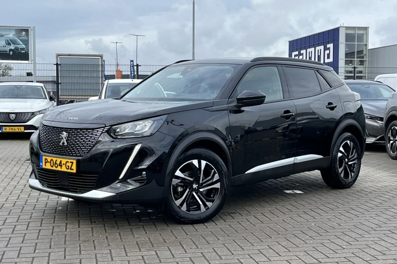 Peugeot 2008 1.2 130PK EAT8 Automaat Allure Pack | Navigatie | Climate | Cruise | 17" LMV | Camera en Sensoren | LED | Virtueel Dash | Etc