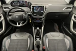 Peugeot 2008 1.2 110PK Urban Cross | Navigatie | Clima | Parkeersensoren | 16" Lichtmetaal | Cruise Control | Bluetooth | Apple/Android Carpl