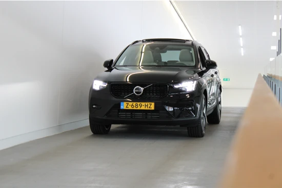 Volvo XC40 T4 211PK Recharge Ultimate Dark | Elektr Stoelen | Leder | Panoramadak | HK Audio | 20''