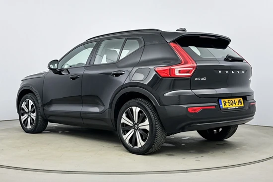 Volvo XC40 RECHARGE SINGLE PLUS 70 kWh | Pilot Assist | Camera | Keyless | Stuur/stoelverwarming