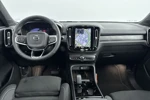 Volvo XC40 RECHARGE SINGLE PLUS 70 kWh | Pilot Assist | Camera | Keyless | Stuur/stoelverwarming