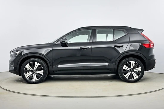 Volvo XC40 RECHARGE SINGLE PLUS 70 kWh | Pilot Assist | Camera | Keyless | Stuur/stoelverwarming