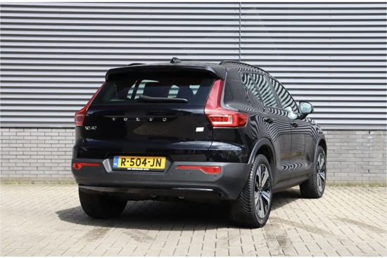 Volvo XC40 RECHARGE SINGLE PLUS Plus 70 kWh | Pilot Assist | Camera | Keyless | Stuur/stoelverwarming