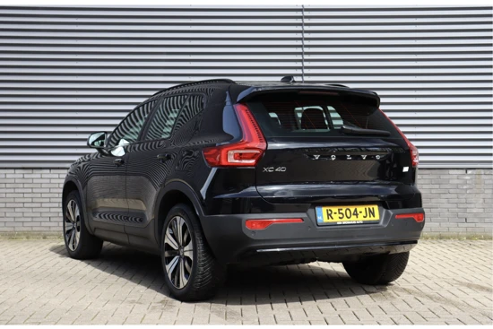 Volvo XC40 RECHARGE SINGLE PLUS Plus 70 kWh | Pilot Assist | Camera | Keyless | Stuur/stoelverwarming