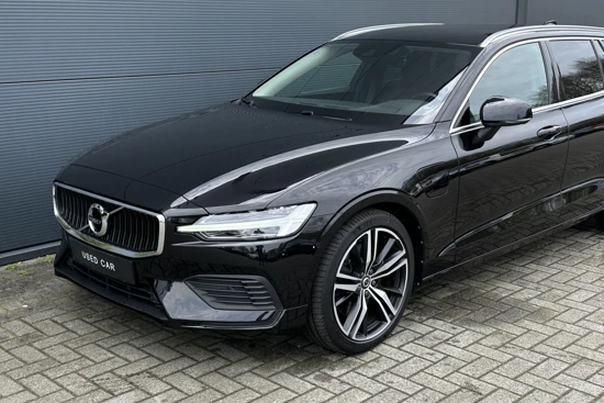 Volvo V60 2.0 T6 Twin Engine AWD Momentum Pro