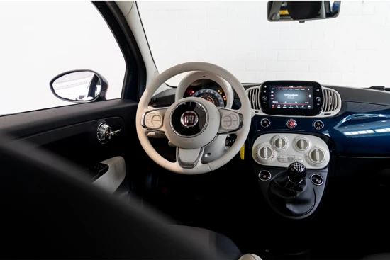 Fiat 500 1.0 Hybrid Dolcevita | Apple Carplay & Android Auto | Panoramadak | Cruise Controle | Airco | Lichtmetalen velgen |