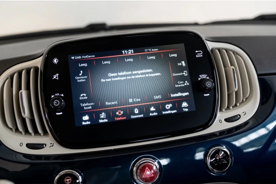 Fiat 500 1.0 Hybrid Dolcevita | Apple Carplay & Android Auto | Panoramadak | Cruise Controle | Airco | Lichtmetalen velgen |