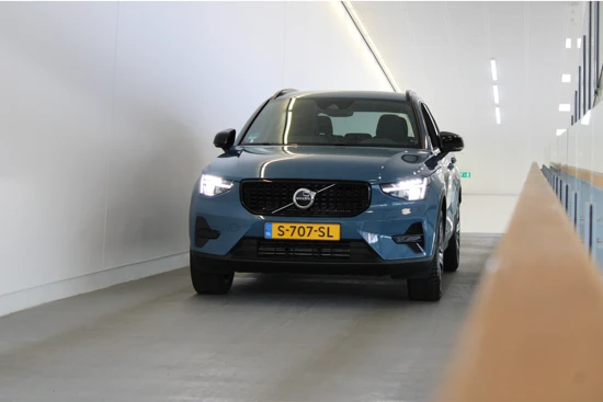 Volvo XC40 T4 211PK PHEV Plus Dark | Memory | Trekhaak | HK Audio | Pilot Assist | Elektr Stoelen | Camera