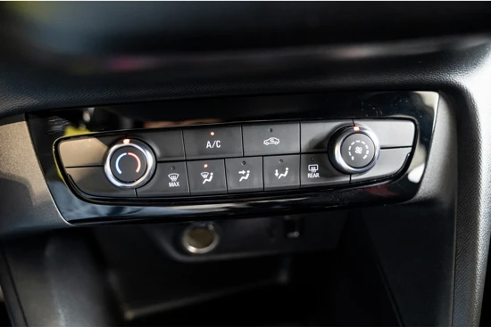 Opel Corsa 1.2 Turbo 100 PK GS Line | Apple Carplay & Android Auto | Camera | Parkeersensoren | Donker Glas | Dealer Onderhouden |