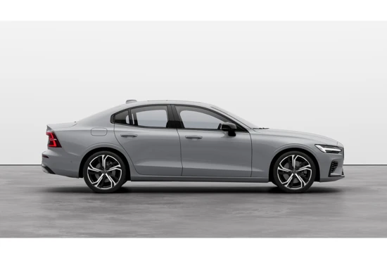 Volvo S60 T6 350PK Ultimate Dark | 360 Cam | 19 Inch | HUD | HK Audio | Elektri Stoelen