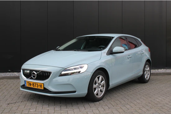 Volvo V40 T2 Edition+ Automaat | Adaptieve cruise | BLIS | Stoelverwarming | Privacy glass