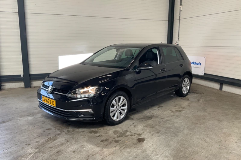 Volkswagen Golf 1.0 115 pk TSI Comfortline Business 7-DSG | Achteruitrijcamera | Navigatie | Cruise Control Adaptief |