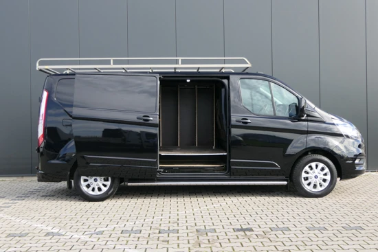 Ford Transit Custom 320 2.0 TDCI 170pk! L2H1 Limited | Lengte 2 | Navigatie | Betimmering | Imperiaal | Trekhaak | Verwarmde Voorruit | Lichtmetalen