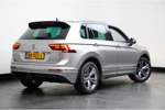 Volkswagen Tiguan 1.4 150 pk TSI ACT Connected Series R | R-Line Exterieur | Trekhaak | Navigatie | Parkeersenoren V & A |