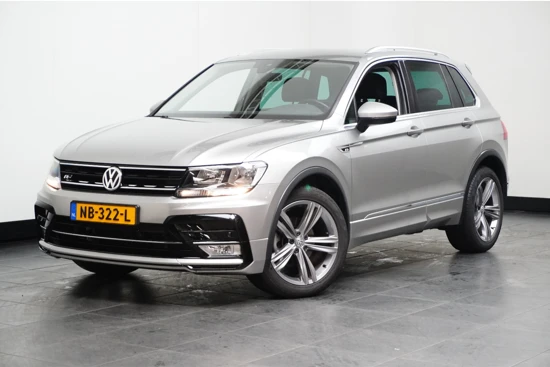 Volkswagen Tiguan 1.4 150 pk TSI ACT Connected Series R | R-Line Exterieur | Trekhaak | Navigatie | Parkeersenoren V & A |