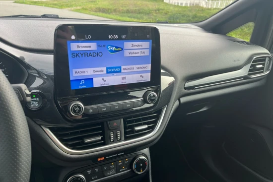 Ford Fiesta 1.0 EcoB. Hybrid 125pk ST-Line Apple Carplay | Clima | Cruise | 17''