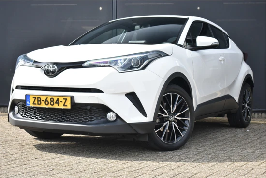 Toyota C-HR 1.2 Active | Navigatie | Adaptive Cruise | Trekhaak | Achteruitrijcamera | Climate Control |